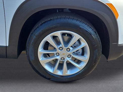 New 2026 Chevrolet TrailBlazer LS w/ LS Convenience Package FWD image 9