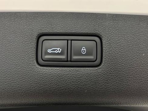 Used 2025 Genesis GV80 3.5T Advanced image 30