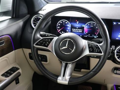 Used 2024 Mercedes-Benz GLA 250 4MATIC w/ Winter Heating Package image 10