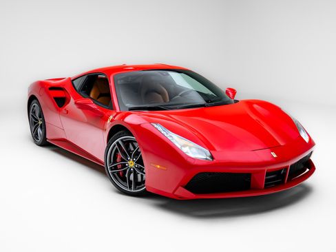 Used 2018 Ferrari 488 GTB RWD image 24