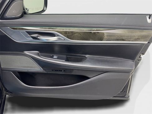 Used 2022 BMW 740i 740i NAV,CAM,PANO,HTD STS,BLIN image 48