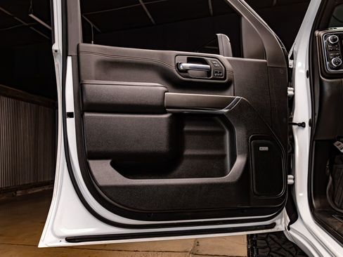 Used 2023 GMC Sierra 3500 AT4 w/ AT4 Preferred Package image 28