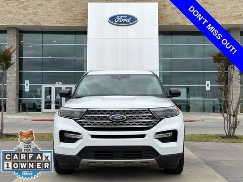 Used 2023 Ford Explorer Limited AWD/4WD image 2