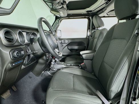 Used 2023 Jeep Wrangler Unlimited w/ Cold Weather Group image 12