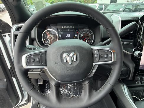 New 2026 RAM 2500 Big Horn AWD/4WD image 26