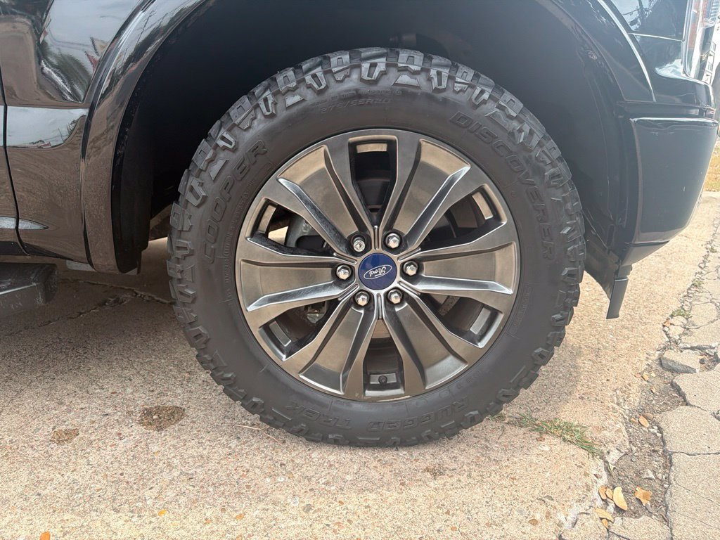 Used 2018 Ford F150 XLT w/ Equipment Group 302A Luxury AWD/4WD image 9