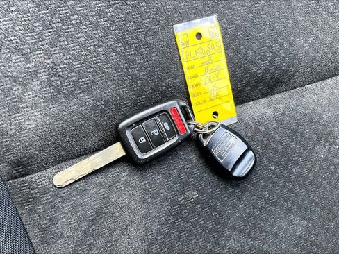 Used 2015 Honda CR-V LX image 14