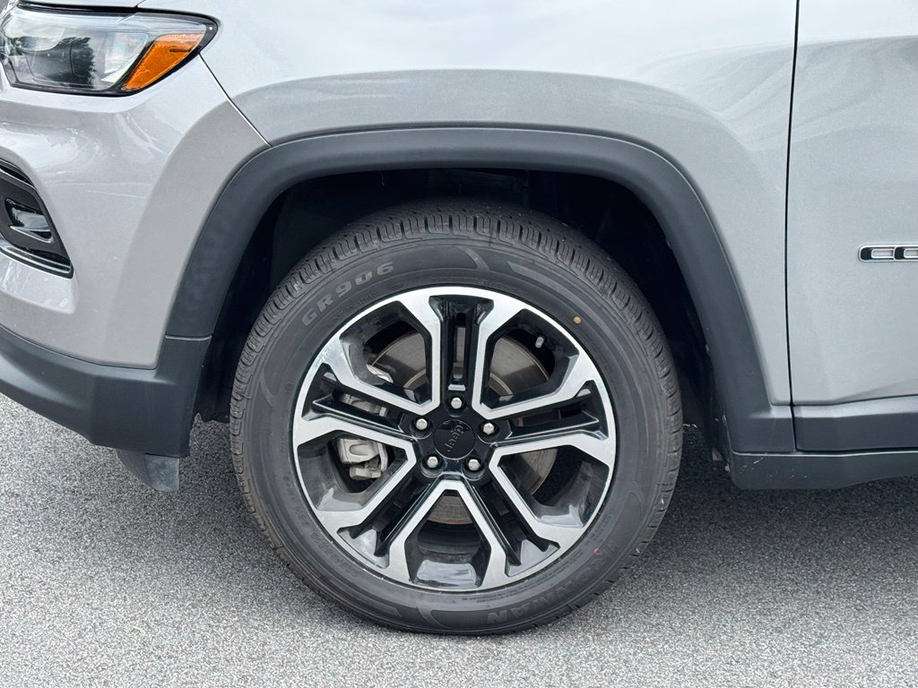 Used 2024 Jeep Compass Limited AWD/4WD image 30