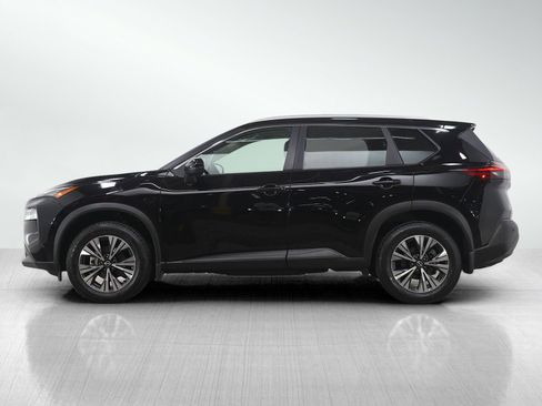 Used 2022 Nissan Rogue SV w/ SV Premium Package image 2
