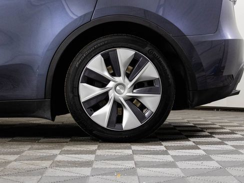 Used 2020 Tesla Model Y Long Range image 45