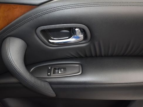 Used 2013 INFINITI QX56 2WD w/ Theater Pkg image 25