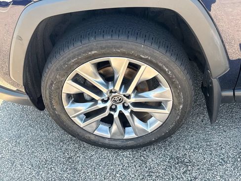 Used 2023 Toyota RAV4 XLE Premium AWD/4WD image 40