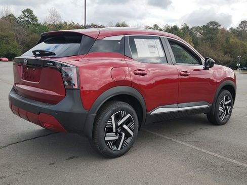 New 2026 Nissan Kicks SV w/ SV Premium Package image 3