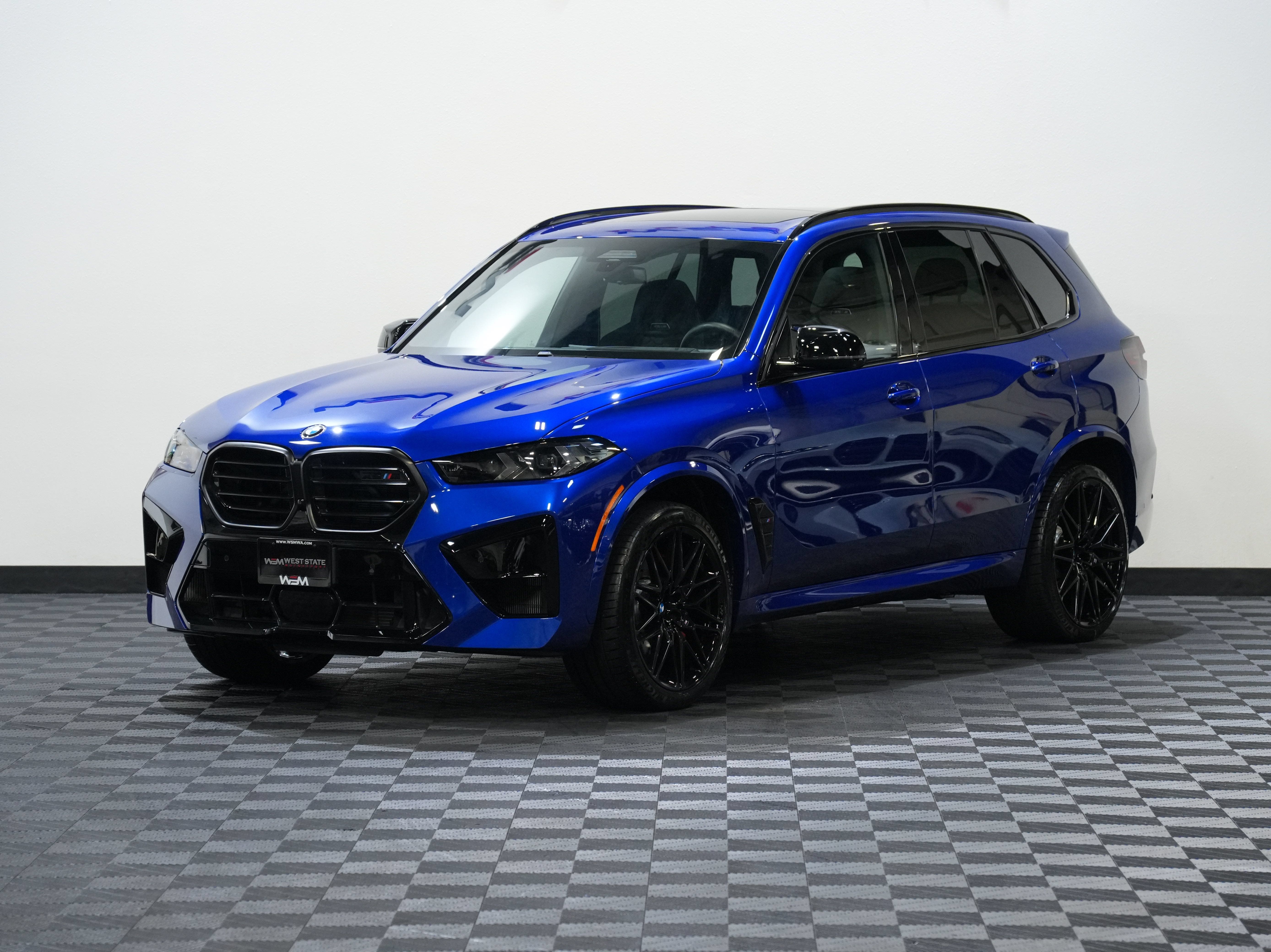 Used 2024 BMW X5 M Competition w/ Executive Package AWD/4WD image 3