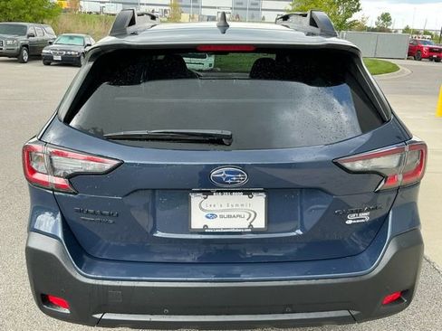 Used 2025 Subaru Outback Onyx Edition AWD/4WD image 3