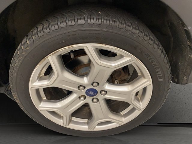 Used 2018 Ford Escape Titanium w/ Ford Safe & Smart Package AWD/4WD image 39