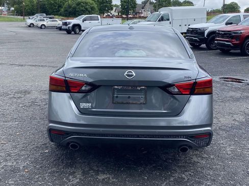 Used 2022 Nissan Altima 2.5 SR FWD image 5