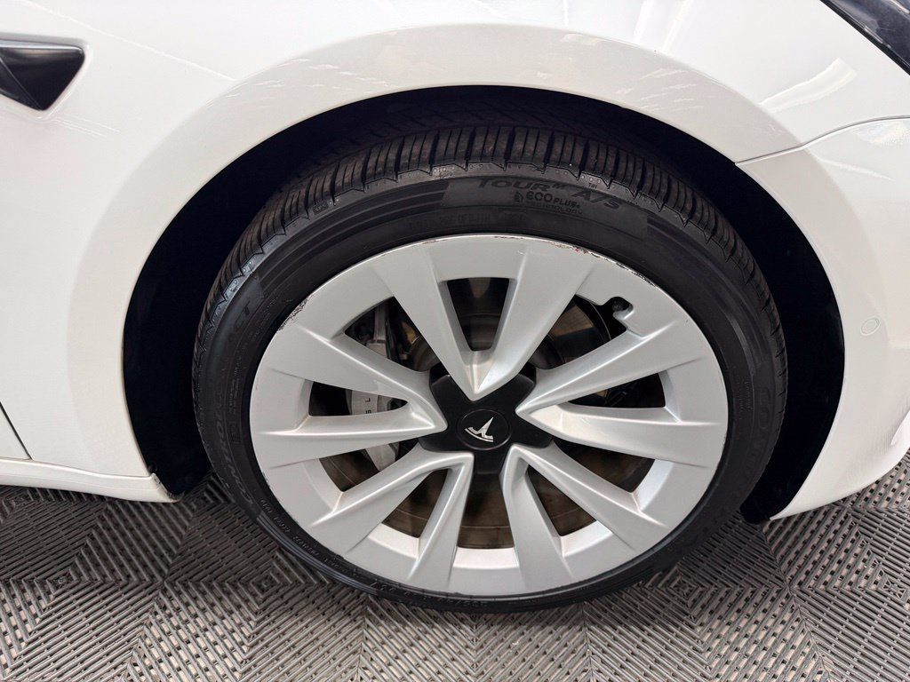 Used 2022 Tesla Model 3 RWD image 18