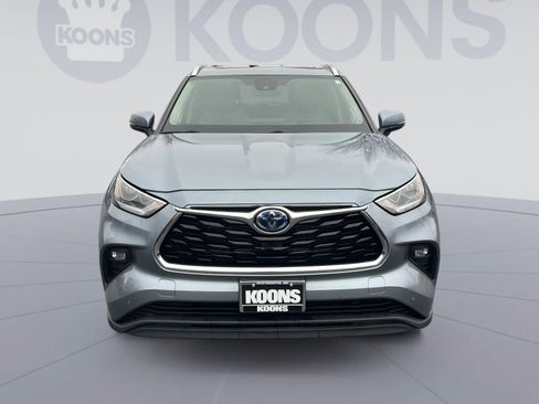 Used 2023 Toyota Highlander Limited image 11