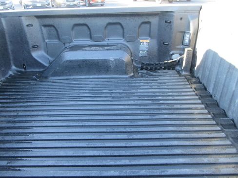 Used 2022 Chevrolet Silverado 1500 LT image 14