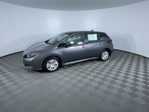 Certified 2025 Nissan Leaf S image 4