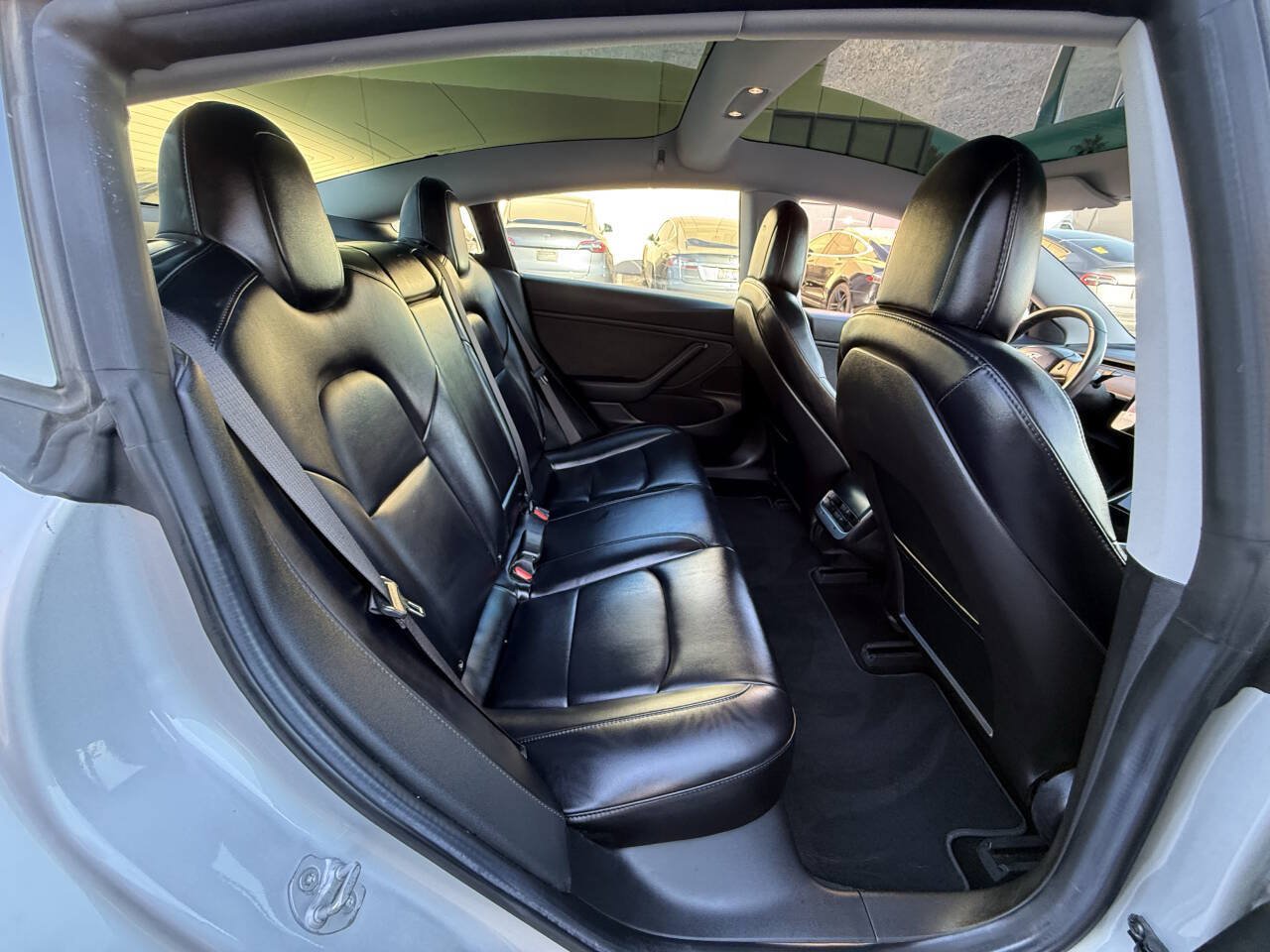 Used 2018 Tesla Model 3 Performance AWD/4WD image 18