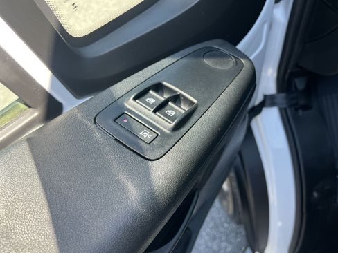 Used 2025 RAM ProMaster 2500 w/ U-Haul Equipment Group FWD image 16