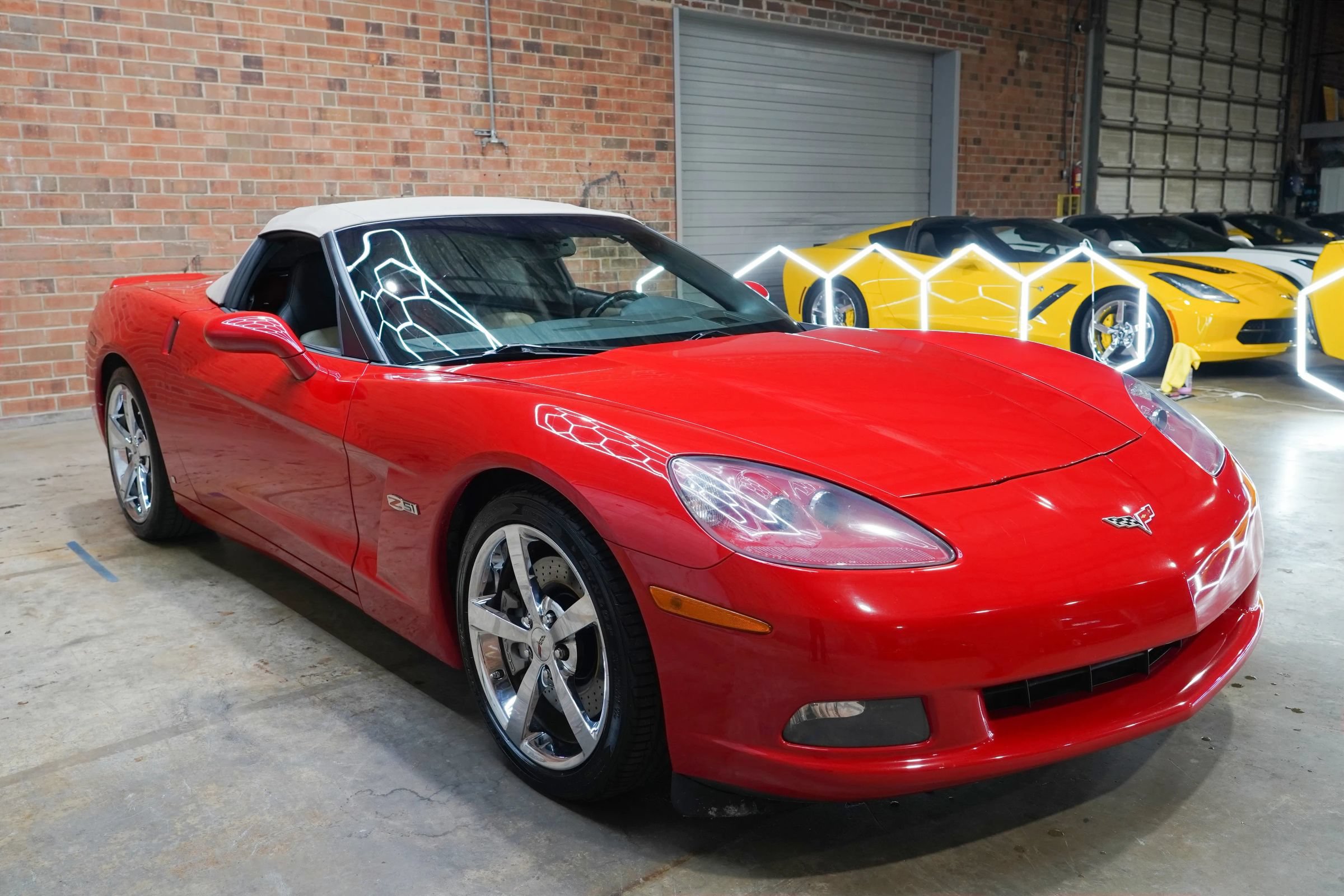 Used 2008 Chevrolet Corvette Convertible w/ Preferred Equipment Group RWD image 3