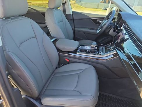 Used 2025 Audi Q8 Premium Plus image 10