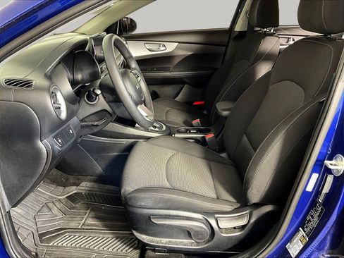 Used 2023 Kia Forte LXS FWD image 19