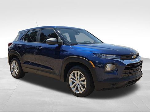 Used 2022 Chevrolet TrailBlazer LS FWD image 4