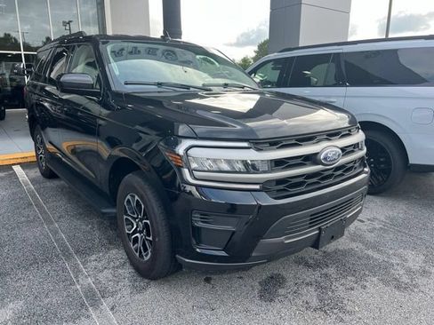 Used 2024 Ford Expedition XLT AWD/4WD image 13