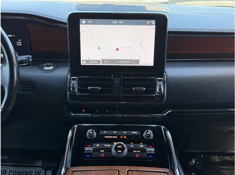 Used 2019 Lincoln Navigator Select RWD image 43