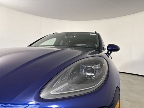 Certified 2023 Porsche Macan GTS AWD/4WD image 11