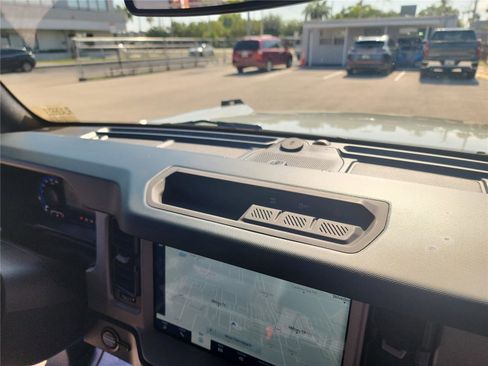 Certified 2024 Ford Bronco Outer Banks AWD/4WD image 27