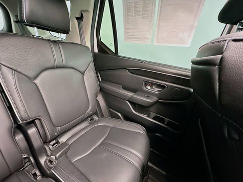 Used 2024 Honda Pilot Elite image 14