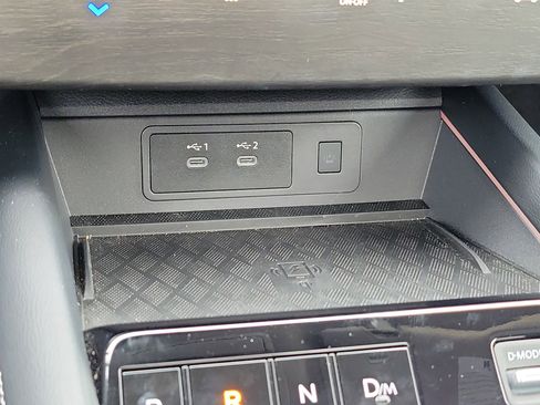 Used 2025 Nissan Murano SL image 32