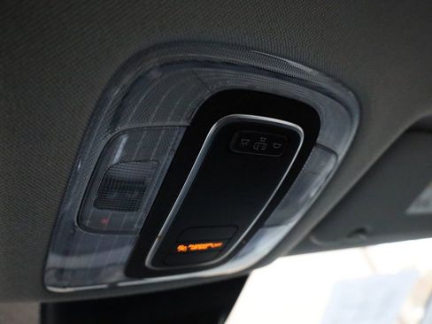 Used 2025 Hyundai Elantra SE w/ Cargo Package image 33