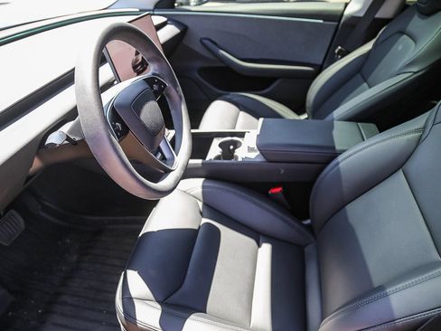 Used 2026 Tesla Model 3 RWD image 5