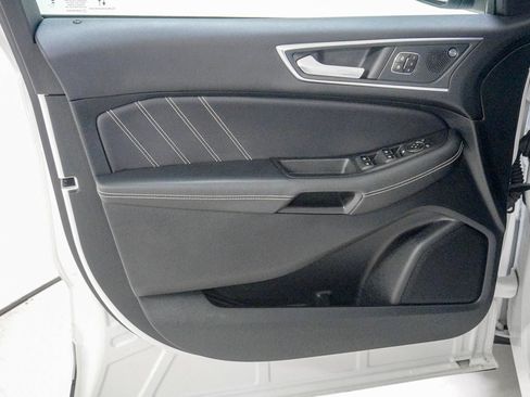 Used 2024 Ford Edge ST w/ Equipment Group 401A AWD/4WD image 17