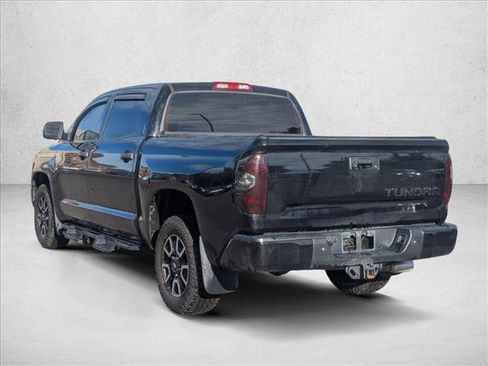 Used 2017 Toyota Tundra SR5 image 7