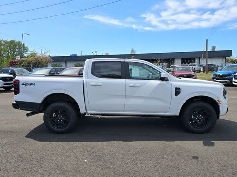 New 2026 Ford Ranger Lariat w/ Black Appearance Package AWD/4WD image 4