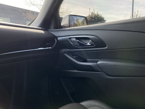 Used 2024 Chevrolet Traverse High Country w/ LPO, Floor Liner Package image 30