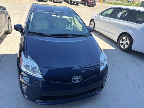Used 2014 Toyota Prius Four image 9