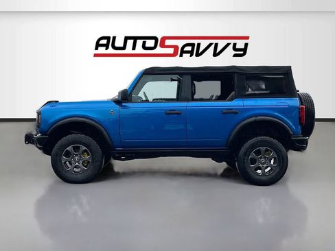 Used 2022 Ford Bronco Black Diamond image 4