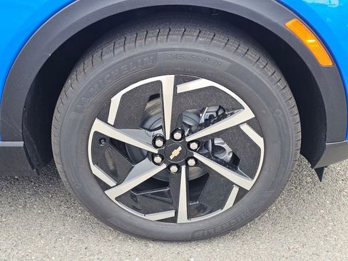 New 2026 Chevrolet Equinox EV LT image 28