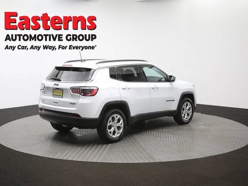 Used 2024 Jeep Compass Latitude AWD/4WD image 39