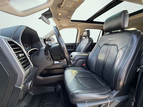 Used 2019 Ford Expedition Max Platinum AWD/4WD image 9