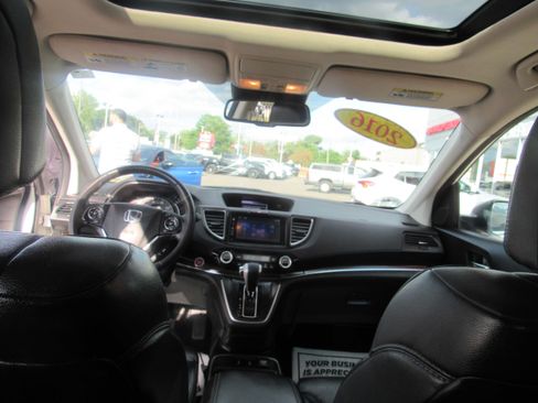 Used 2016 Honda CR-V Touring image 28