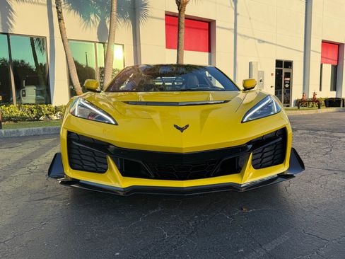 Used 2026 Chevrolet Corvette ZR1 w/ ZR1 Carbon Fiber Aero Package image 10